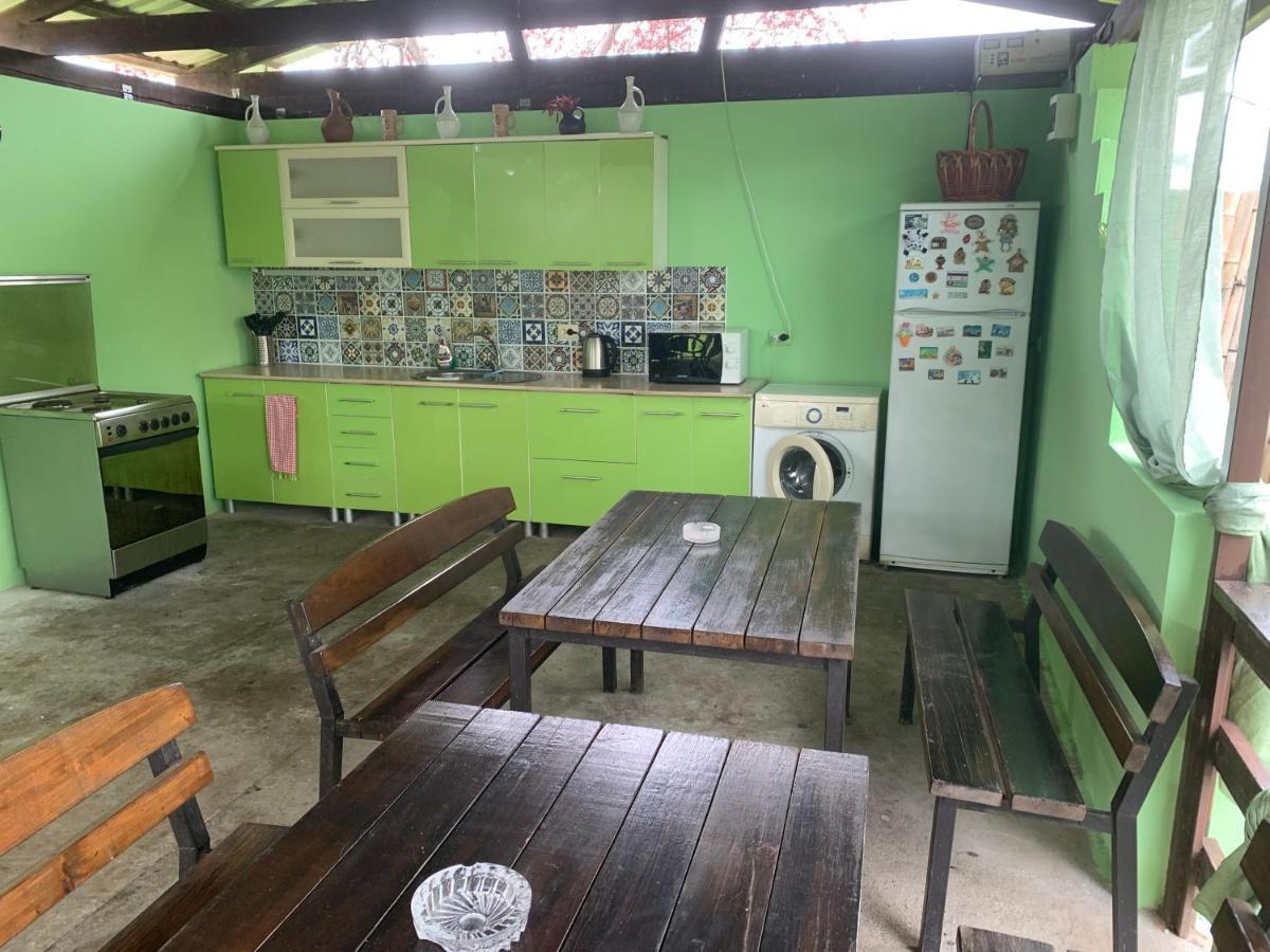 Изабелла Hotel Pizunda Bagian luar foto