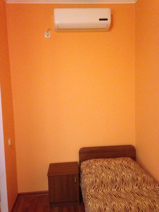 Изабелла Hotel Pizunda Bagian luar foto