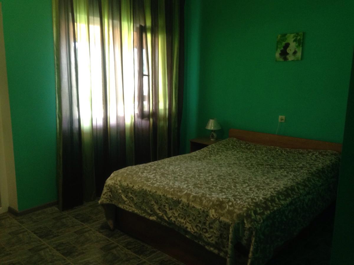 Изабелла Hotel Pizunda Bagian luar foto
